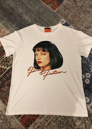 Bershka marka pulp fiction temalı özel seri tişört - Görsel 2