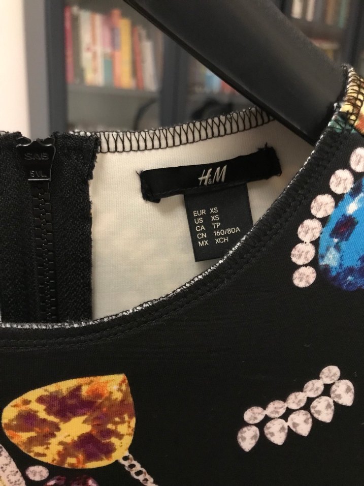 H&M marka Mücevher Detaylı Desenli Elbise - Görsel 2