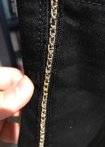 Zara marka özel seri pantolondur. - Görsel 5