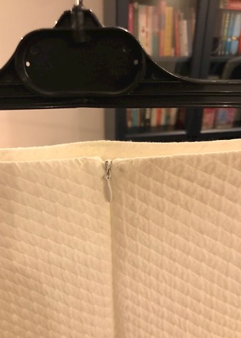 Koton marka özel koleksiyon incili mini etek - Görsel 4