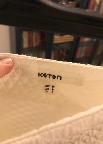 Koton marka özel koleksiyon incili mini etek - Görsel 3