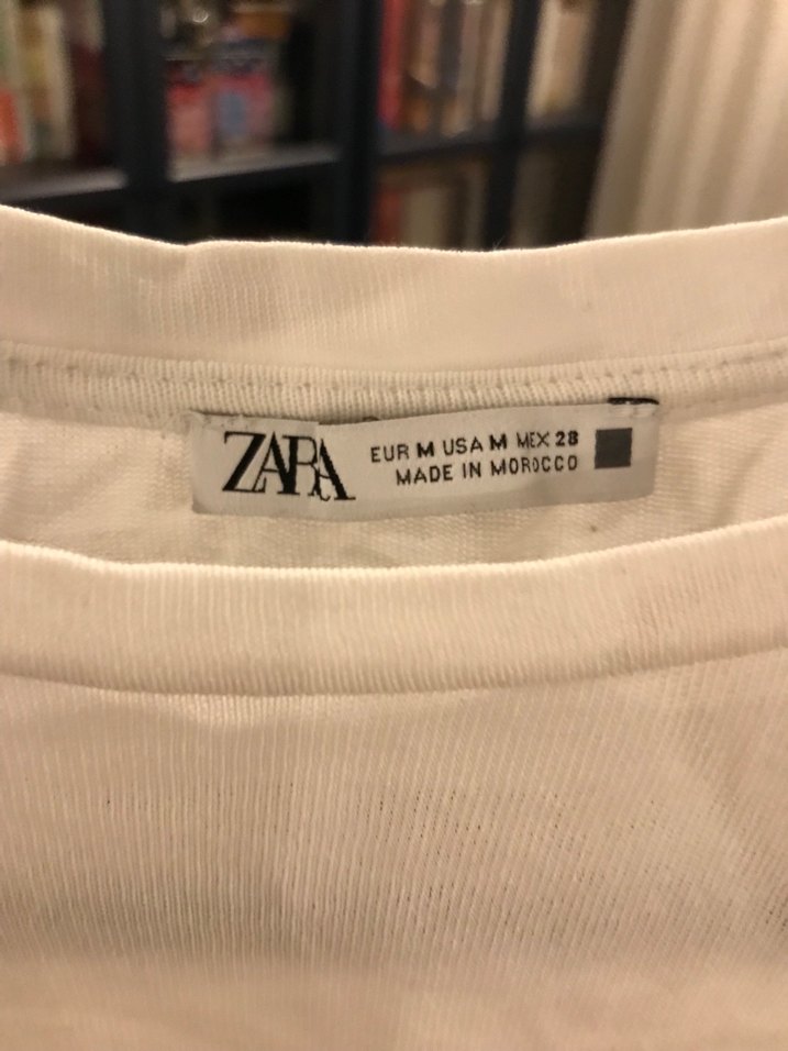 Beyaz Baskılı Zara marka Kadın Tişört Vincent Van gogh temalı - Görsel 4