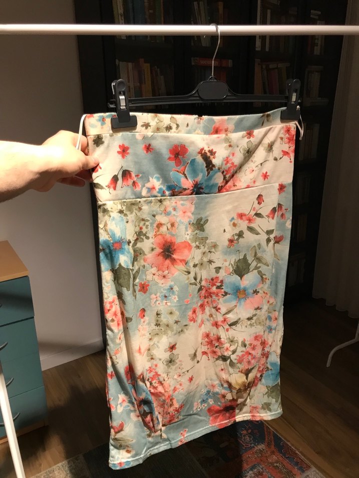 Kadın kısa güzel ve şık bir üründür - Görsel 5