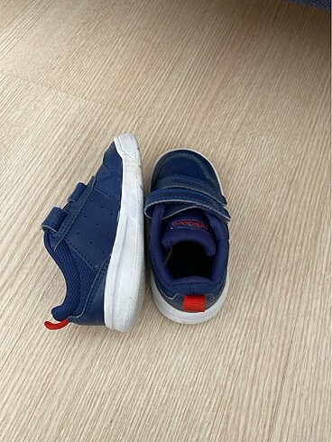21 Beden Adidas