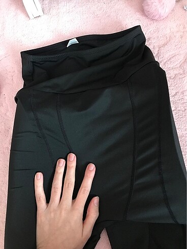 kylie jenner hip dips korse