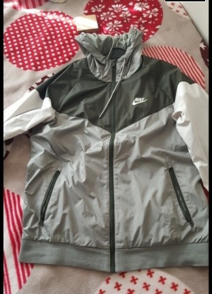 nike yagmurluk
