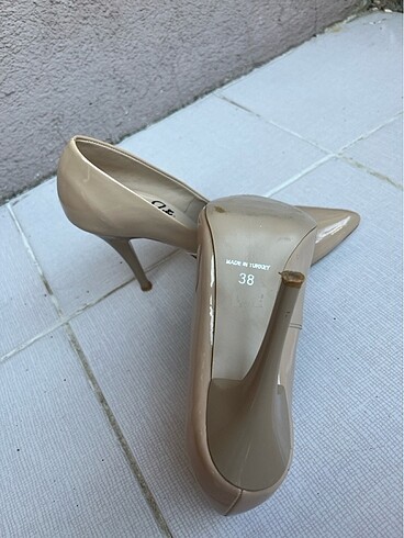 Diğer Nud rent stiletto