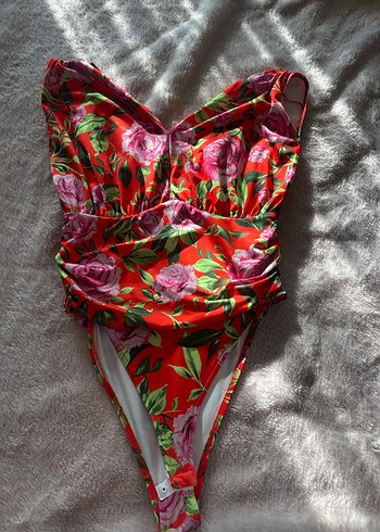 Çiçek Desenli Drapeli Kadın Mayo - Görsel 2