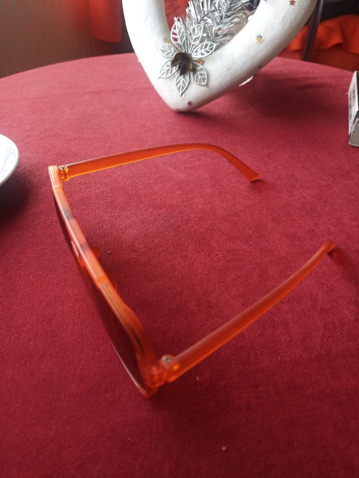 Turuncu Kadın Güneş Gözlüğü - Görsel 3