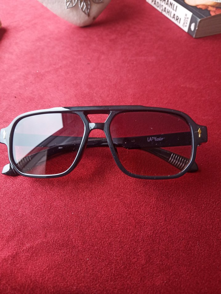 Siyah Erkek Gözlüğü - Görsel 2