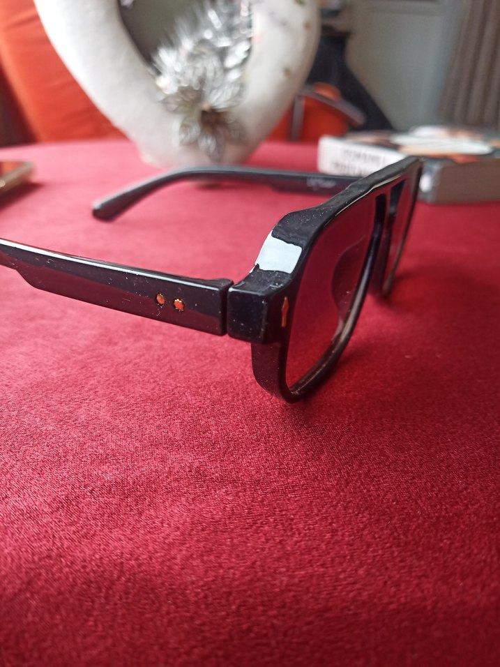 Siyah Erkek Gözlüğü - Görsel 4