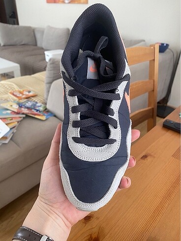 37,5 Beden Nike spor ayakkabı