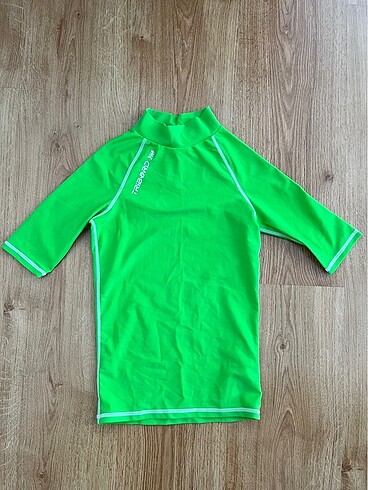 Decathlon Erkek Çocuk UV Korumalı Tişört