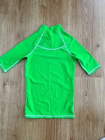 Decathlon Erkek Çocuk UV Korumalı Tişört