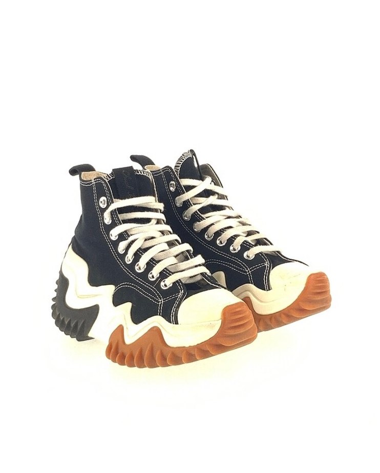 Modern Siyah-Beyaz Bağcıklı Sneaker — görsel 2/5