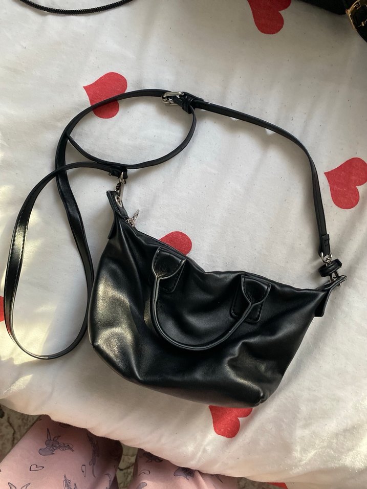 STRADİVARİUS Siyah Deri Tokalı Minimalist Kadın Çanta - Görsel 2