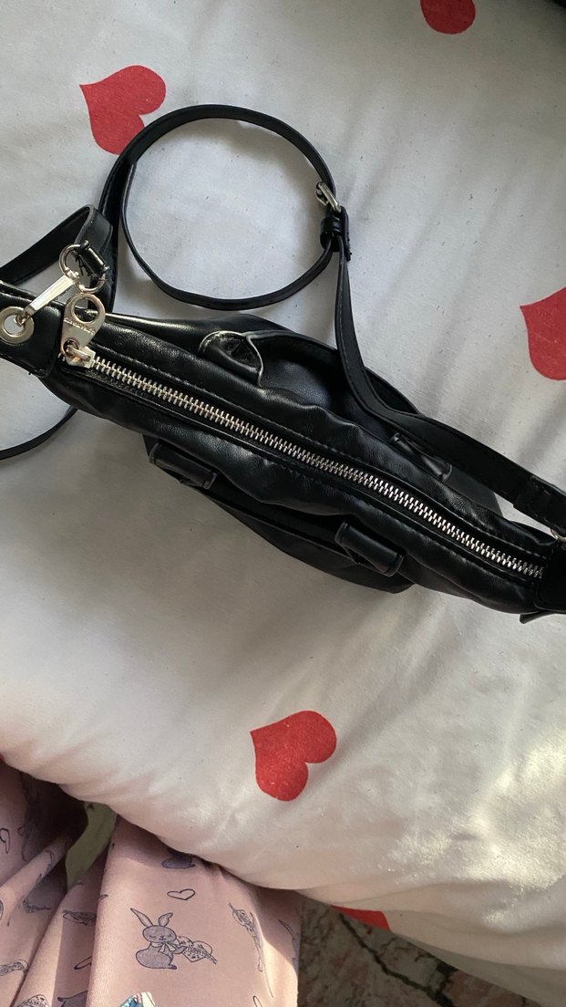 STRADİVARİUS Siyah Deri Tokalı Minimalist Kadın Çanta - Görsel 3