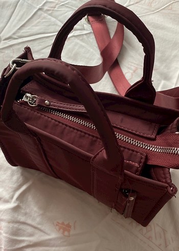 Stradivarius Bordo Kadın Çanta Fermuarlı Minimalist