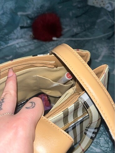 Beden ten rengi Renk Burberry çanta