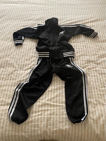 Adidas eşofman takım