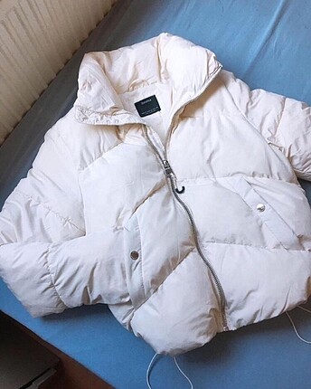 Bershka dik yaka şişme mont