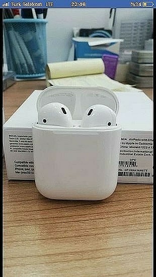 2.nesil airpods Kulaklık gramajı 4 er gram Şarz kutusu 38 gram