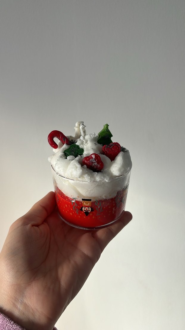 Renkli Detaylı Beyaz Mum - Görsel 2