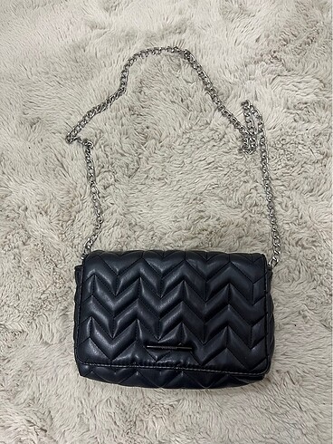 Pull&bear Zincirli Çanta