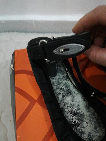 37 Beden siyah Renk Bronx Babet
