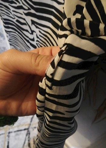 Zebra Desenli Siyah ofis elbisesi - Görsel 3