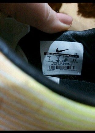 Nike 40 numara krampon