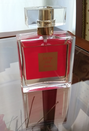 Avon little red dress 50 ml