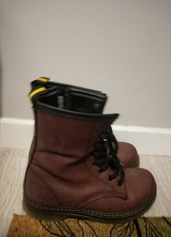 38 Beden Bordo bot