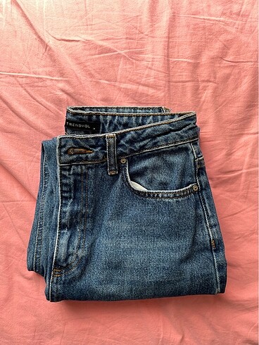 Lacivert mon jean