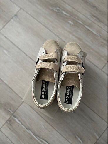 40 Beden Golden Goose Ayakkabı