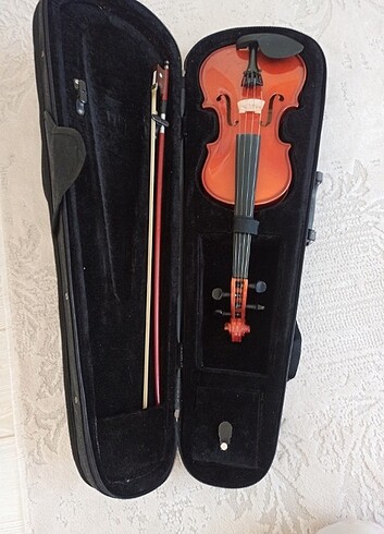 mandikian 1/4 keman +boyun yastığı 