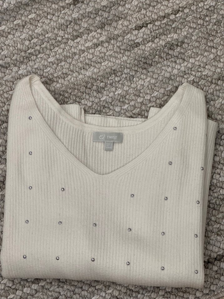 V Yaka Gümüş Detaylı Kadın Kazak - Görsel 2