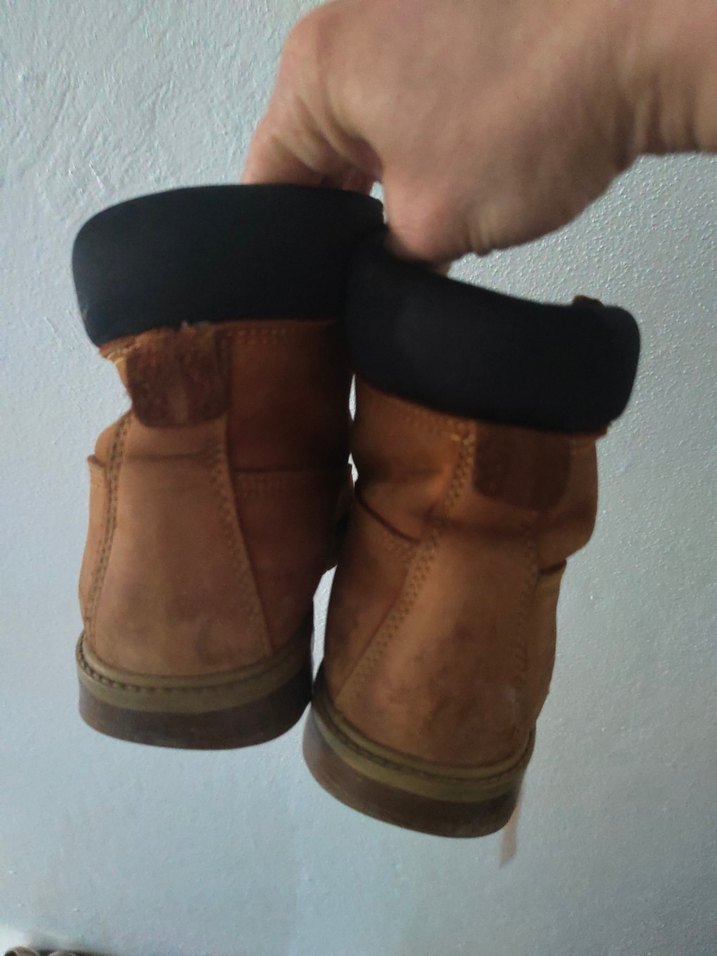 Kahverengi Tokalı Bot - Görsel 3