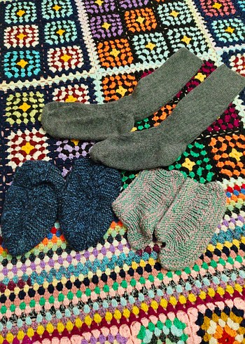 Koyu renkli desenli batikler hepsi gönderilecektir  - Görsel 2