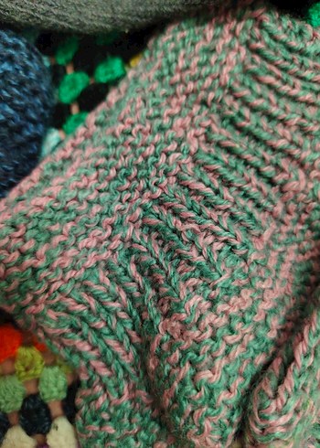 Koyu renkli desenli batikler hepsi gönderilecektir  - Görsel 3