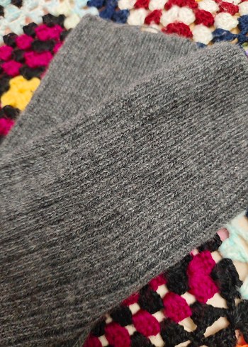 Koyu renkli desenli batikler hepsi gönderilecektir  - Görsel 4