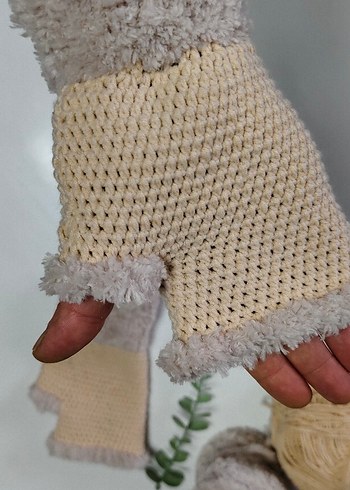 Bohem Tarzı Beyaz Örgü Parmaksız Eldiven - Görsel 3