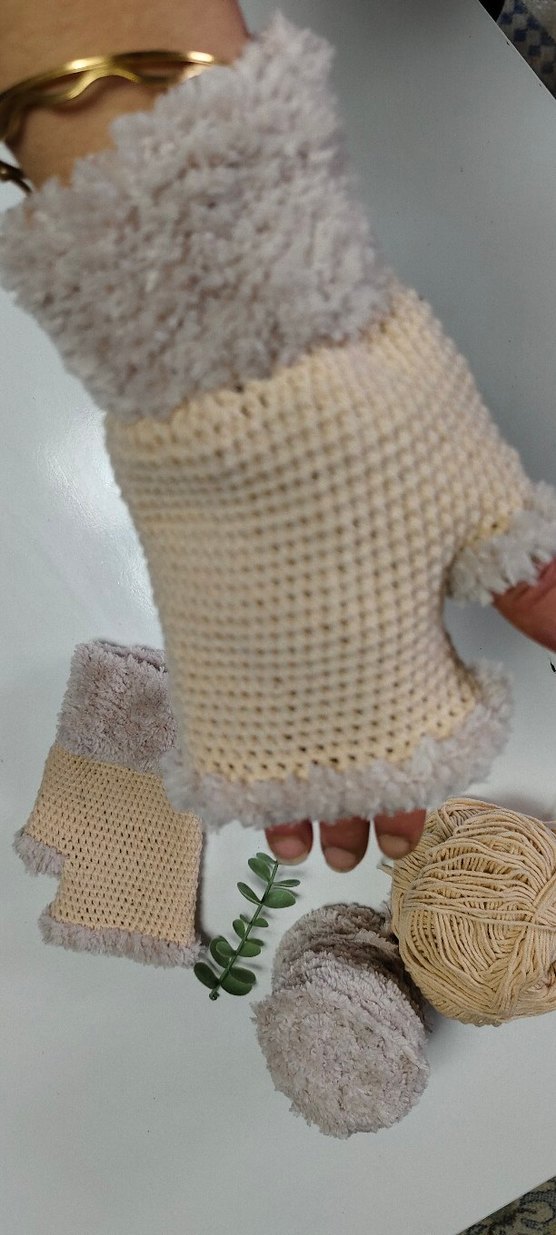 Bohem Tarzı Beyaz Örgü Parmaksız Eldiven - Görsel 2