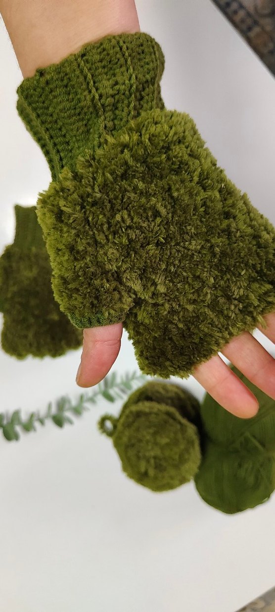 Yeşil Örgü Bohem Kadın Eldiveni - Görsel 3