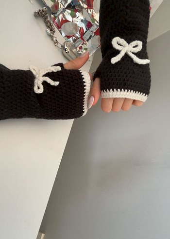 Siyah Beyaz Örgü Kadın Eldiven - Görsel 4