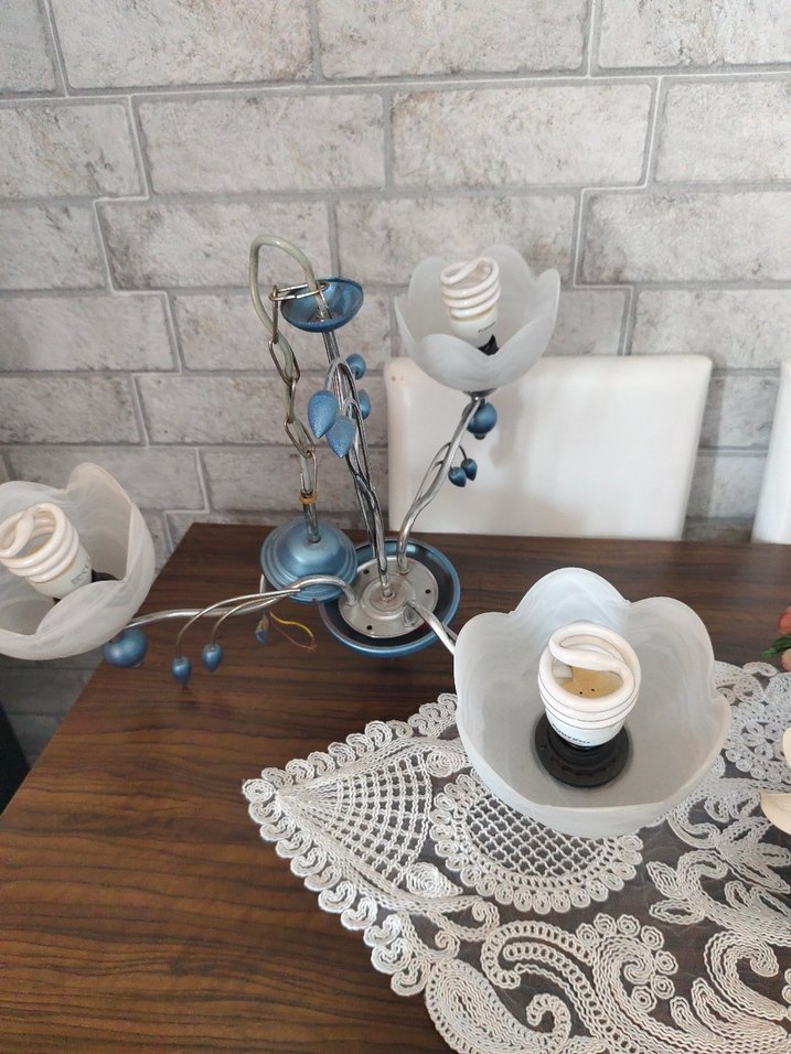 Mavi Çiçek Dekorlu Avize Lambası - Görsel 2