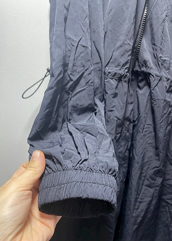 Siyah dizüstü Fermuarlı Kadın Yağmurluk - Görsel 6