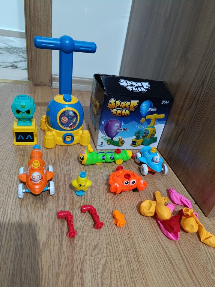 Renkli Uzay Temalı Oyun Seti - Görsel 2