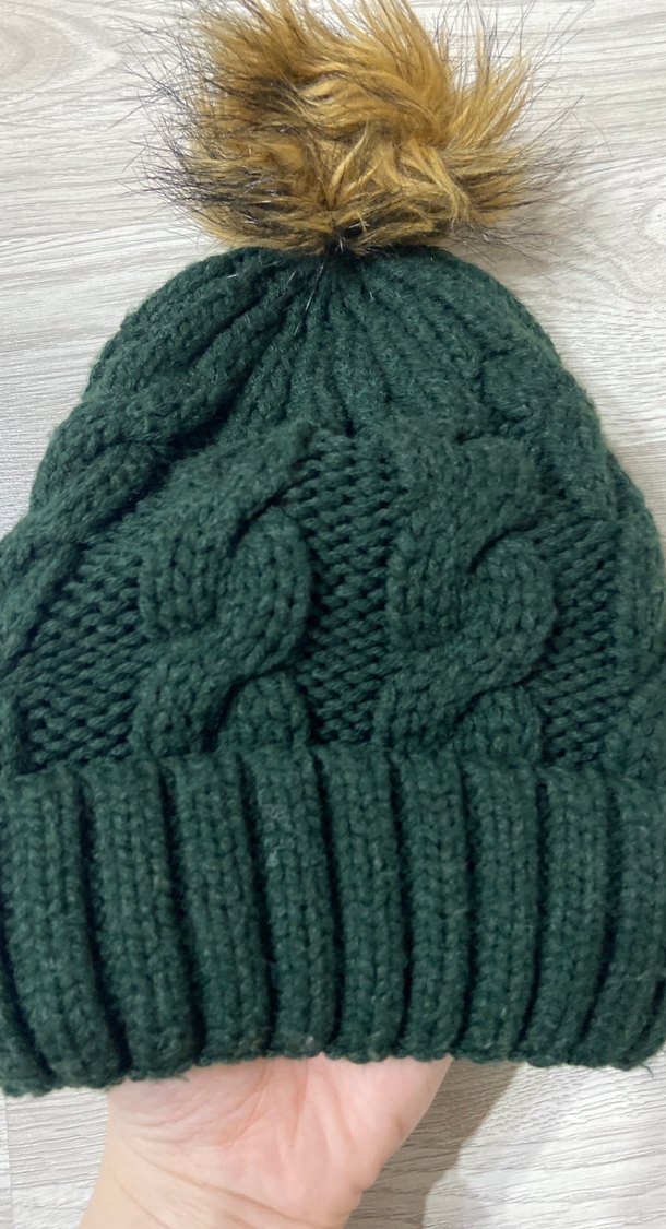 Koyu Yeşil Örgü Kadın Bere Ponponlu - Görsel 2