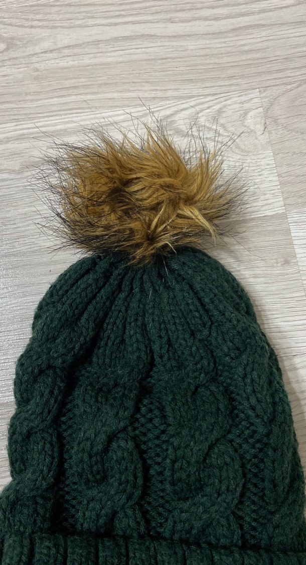 Koyu Yeşil Örgü Kadın Bere Ponponlu - Görsel 3